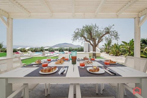 บริการและสิ่งอำนวยความสะดวก, Elegant Villa with Pool in Castellammare del Golfo in กาเซ ฟิออร์ดิลิโน