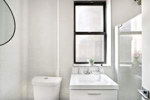 1290 UES Apartments - image 7