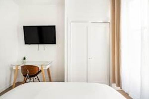 1290 UES Apartments - main image