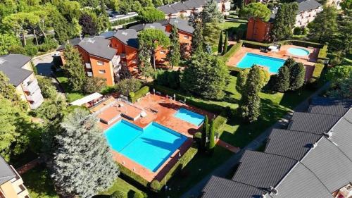 Cappuccini Home - Wi-Fi e Pool Near the Lake