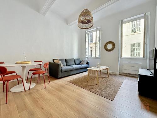 Central Flat - Spacious & Comfortable