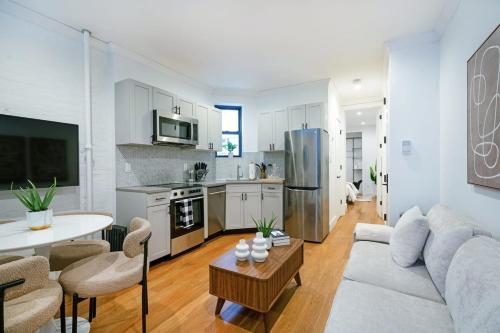 1290 UES Apartments - image 3
