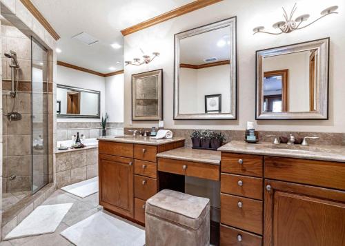 323 Beaver Creek Lodge - image 2