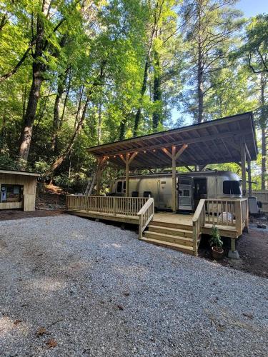 Private Wooded Airstream Retreat with Babbling Brook near Cashiers & Highlands – Sapphire, NC
