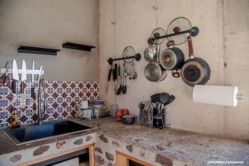 Cozy Desert Guesthouse with Fire Pit near Big Bend National Park in Brewster County, Texas in Terlingua (TX)