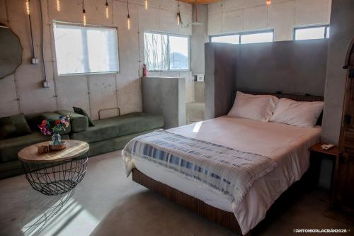 Cozy Desert Guesthouse with Fire Pit near Big Bend National Park in Brewster County, Texas in Terlingua (TX)