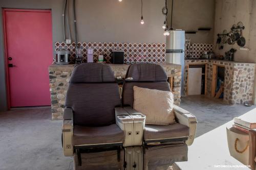 Cozy Desert Guesthouse with Fire Pit near Big Bend National Park in Brewster County, Texas in Terlingua (TX)