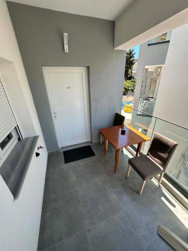 Sunset Apartment A-4 – khách sạn tại Neoi Epivates