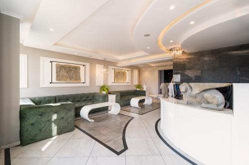 Lobby, Tsarevets Design & SPA in Veliko Tărnovo