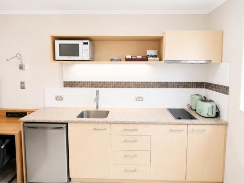 Avana Suites in โลเวอร์ ฮัท