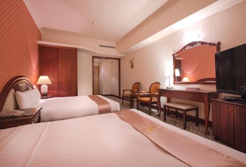 Superior Quadruple Room image 4