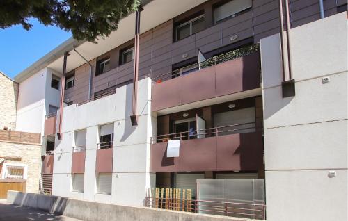 Stunning Apartment In Avignon With Wifi