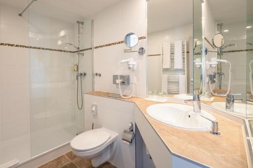 Double or twin room, deluxe, 3 beds