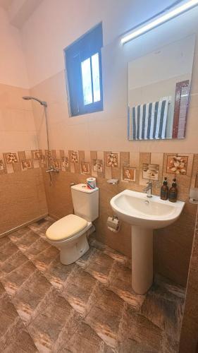 My Holiday Inn Ahangama - image 3