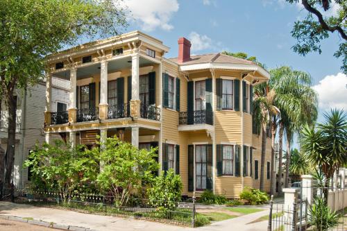 HH Whitney House - A Bed & Breakfast on the Historic Esplanade thumb 4