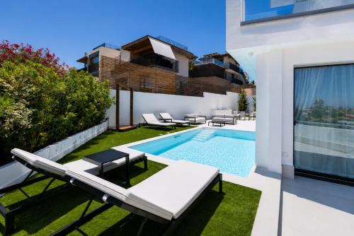 Villa Aramis - 3BR with Pool, Roof-top Terrace & Sea View, Golfo Aranci Sardinia