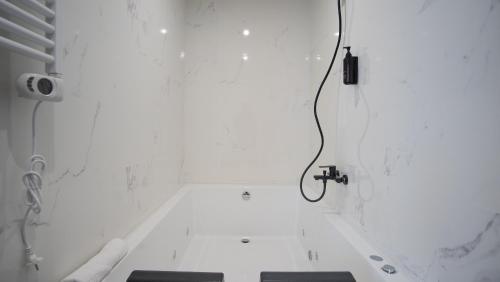 Estudio 3 Juan Boscan Madrid Hot Tub & Arcade