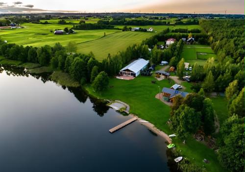 . Šilainė Glamping & SPA, Padel court