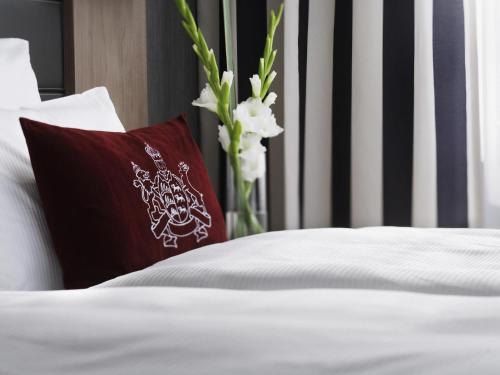 Mövenpick Hotel Stuttgart Airport Room Type - King Room