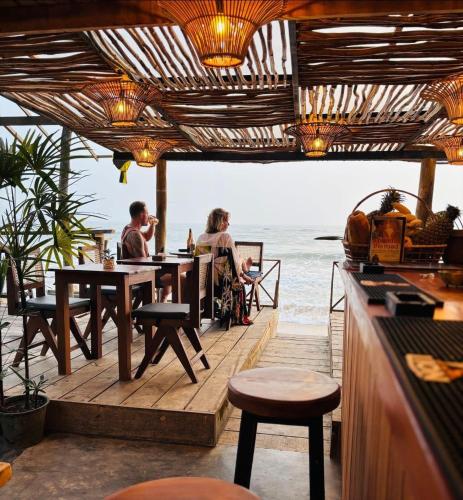 Backpack Beach Hostel & Reggae Bar