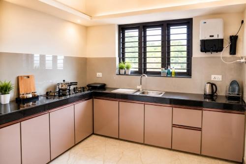 virtuve, Sidra Apartments  - Nilgiris, Pandalur, Tamil Nadu in Devala