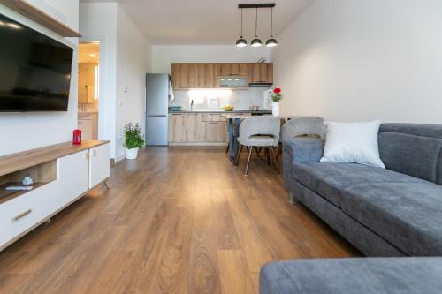 Apartment J