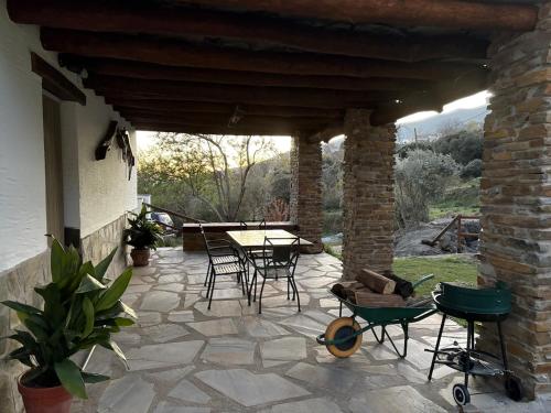 Alpujarra Las Lindes in Portugos