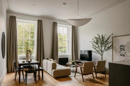 Claremont Residences photo 2