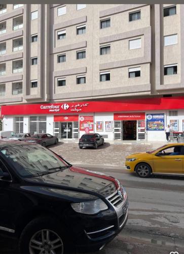 El Wahat Tunis Appartment FAMILY ONLY شقة مفروشة حي الواحات تونس عائلات فقط (El Wahat Tunis Appartment FAMILY ONLY شقة مفروشة حي الواحات تونس عائلات فقط) in La Soukra
