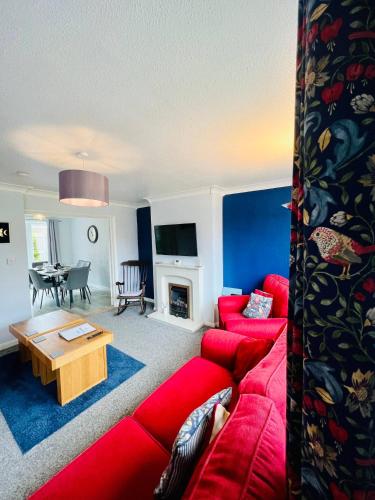 Sociable Suffolk Home A12, Ipswich & Colchester in Capel St Mary