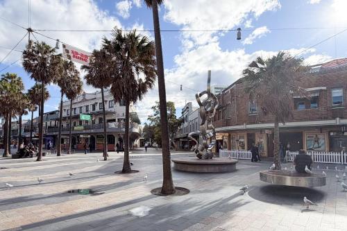 Love Nest on Nine - Awake to the Panorama of Manly - image 11