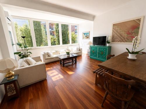 Laurina house