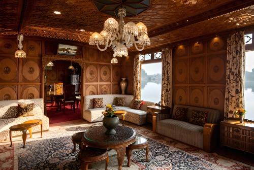Dilnaaz Group Of Houseboats photo 3