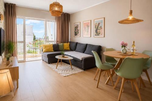 Lovely CASA DEL SOL close to the beach and Puerto Marina