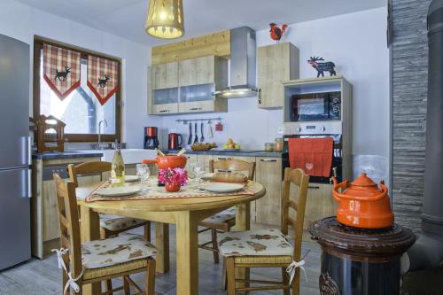 Gîte de l'Ourson en Oisans proche Alpe d'Huez (Gite de l'Ourson en Oisans proche Alpe d'Huez) in Ornon