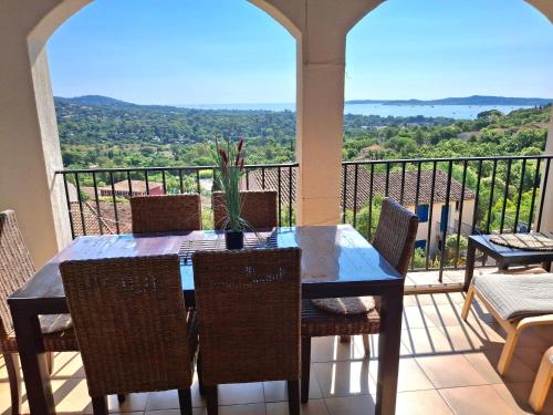 les Restanques Du Golf de Saint Tropez, 83310 Grimaud, France Appartement
