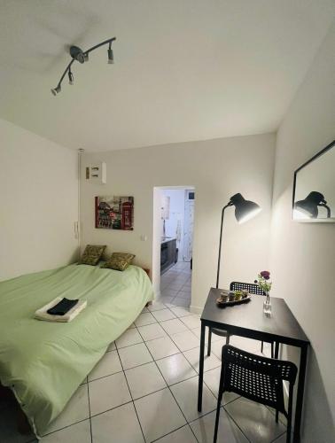 Modern Studio Near train Station and University du Havre