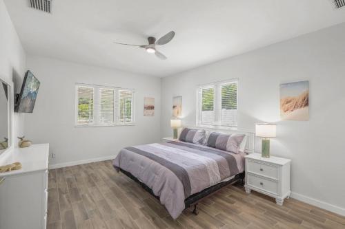 Siesta Swim House - image 3