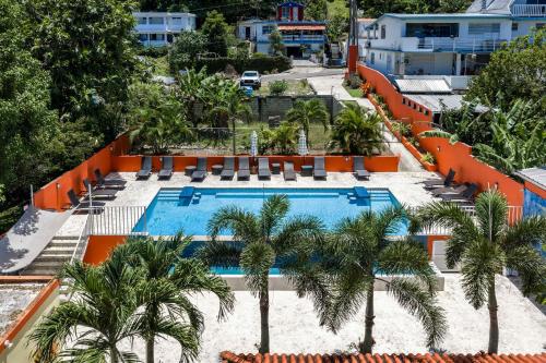 3 Villas with Stunning Views & 2 Private Pools – khách sạn tại Mata De Plátano