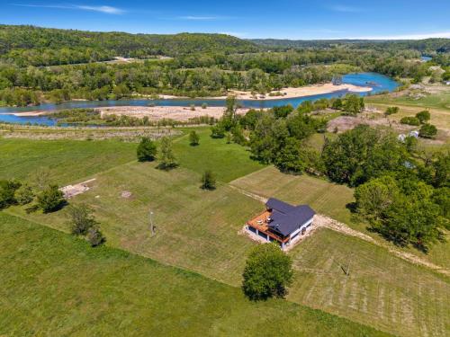 . Elk View-Access Elk River-Rural Acreage-Huge Patio