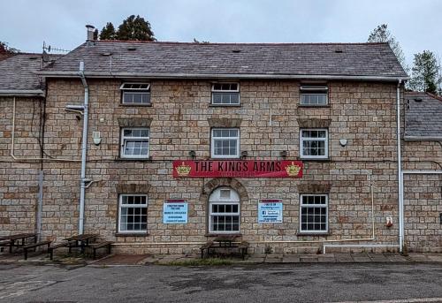 Kings Arms Guest House Ebbw Vale - Crickhowell Kings Arms Guest House Ebbw Vale - Crickhowell