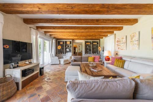 Golden Silence Retreat Luxury, privacy, and nature in Luogosanto