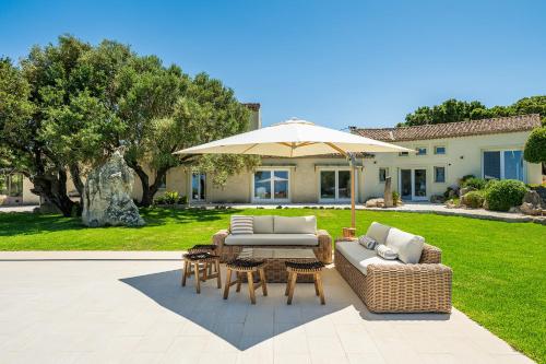 Golden Silence Retreat Luxury, privacy, and nature in Luogosanto