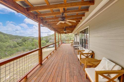 Horse Friendly! Hill Country Retreat w/ Views in Tarpley (TX)