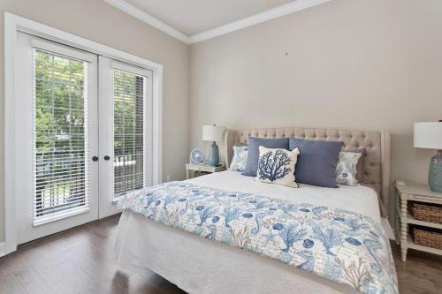400 Ocean Blvd Unit 1200 - image 2