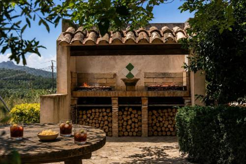 Iekārtas, Casa rural en Terra Alta con vistas al Tossal d'Engrillo, cerca de la Via Verde, espacios exteriores in Prat de Comte
