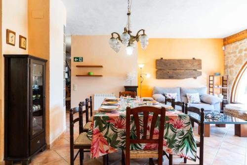 Iekārtas, Casa rural en Terra Alta con vistas al Tossal d'Engrillo, cerca de la Via Verde, espacios exteriores in Prat de Comte