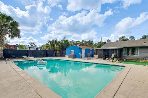Homosassa Getaway w/ Pool & Refreshed Lanai