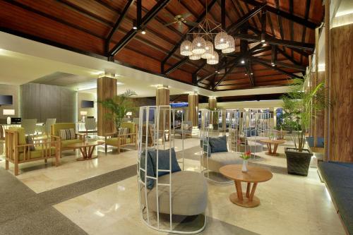 Lobby, Mercure Manado Tateli Beach Resort in Manado