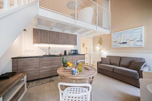 VILLA CARLA appartement central zone piétonne clim